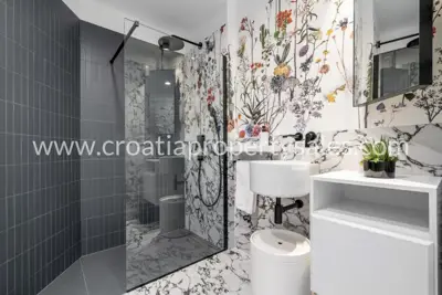Vila 210 m², Omiš - panoramski pogled na more - 10