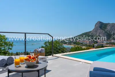 Vila 210 m², Omiš - panoramski pogled na more - 4