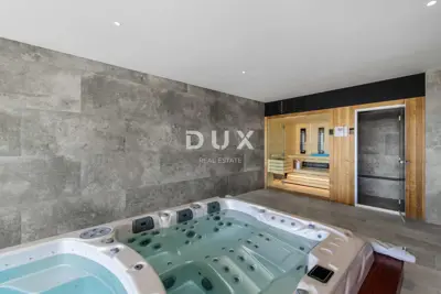 House 341 m², Brtonigla - pool and wellness - 17