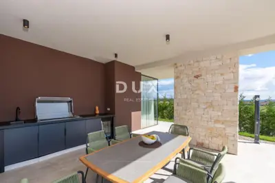 House 341 m², Brtonigla - pool and wellness - 11