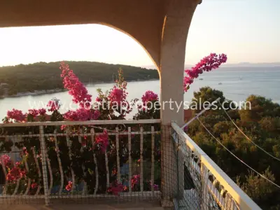 Haus, Šolta, 140 m², 500.000 € - 3
