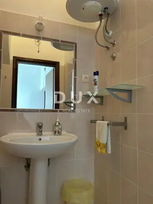 Haus 220 m², Premantura - 3 Wohnungen und Garage - 21