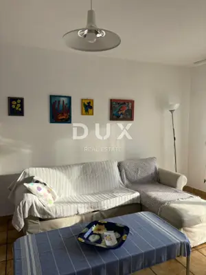 Haus 220 m², Premantura - 3 Wohnungen und Garage - 7