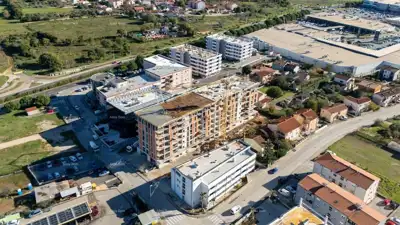 Stan 2. kat, Pula Centar - 1 spavaća soba, lift - 15