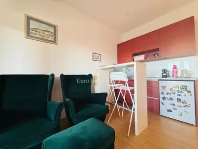 Kuća 550 m², Novalja - 3 apartmana i uređeno dvorište - 21