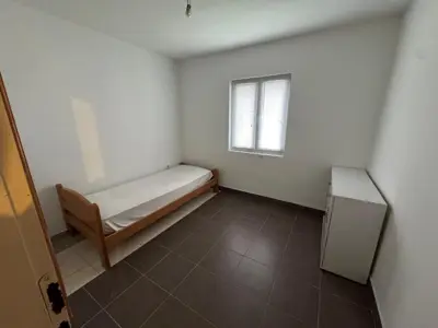 House 115 m², Valbandon near Fažana, 2 apartments and 4 parking spaces - 7