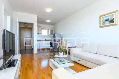 2-room apartment, Lanište, balcony and proximity to Arena Center - 2
