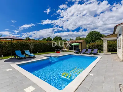 Kuća 240 m², Labin - dvije stambene jedinice i bazen - 10