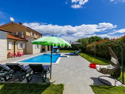 Kuća 240 m², Labin - dvije stambene jedinice i bazen - 5