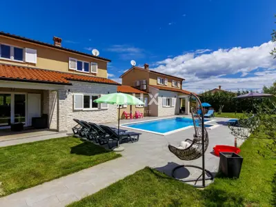 Kuća 240 m², Labin - dvije stambene jedinice i bazen - 4