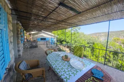 Stone house 400 m², Drvenik Veliki - near the sea and terrace