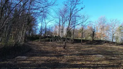 Excellent estate with building permit - 5