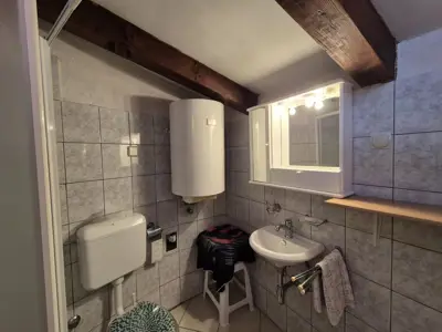 Stone house in Pavićini, 3 floors and proximity to the sea - 14
