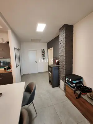 Haus 154 m², Debeljak - 3 Zimmer, 2 Badezimmer - 10