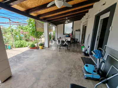 Haus 154 m², Debeljak - 3 Zimmer, 2 Badezimmer - 12