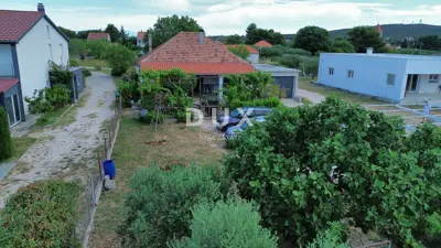 Haus 154 m², Debeljak - 3 Zimmer, 2 Badezimmer