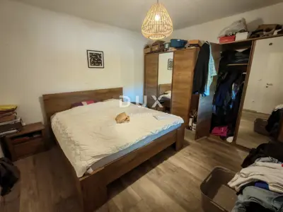 Haus 154 m², Debeljak - 3 Zimmer, 2 Badezimmer - 22