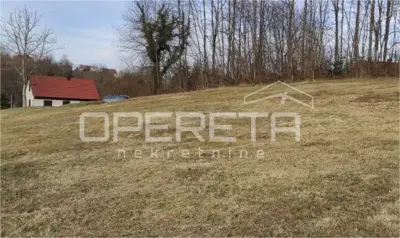 Zemljište 1.954 m², Netretić - mirna lokacija uz Kupu