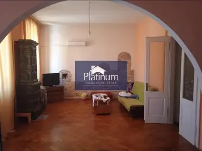 Apartment 115 m², Pula Centar - 3 bedrooms, terrace - 2