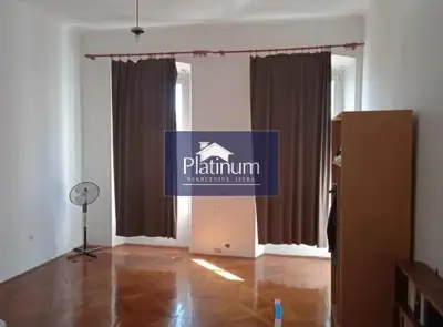 Apartment 115 m², Pula Centar - 3 bedrooms, terrace - 5