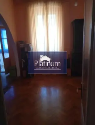 Apartment 115 m², Pula Centar - 3 bedrooms, terrace - 7