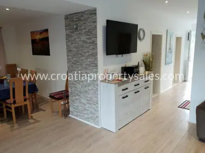 Haus, Kaštela, 160 m², 750 000 € - 5