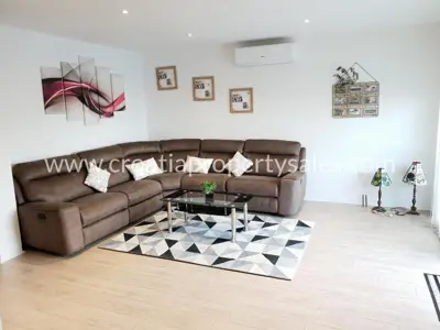 Haus, Kaštela, 160 m², 750 000 € - 6