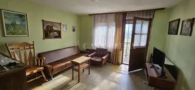 House 300 m², Lipovec - quiet location and large estate - 2