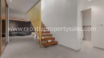 Villa 300 m², Split - Meerblick und Pool - 10