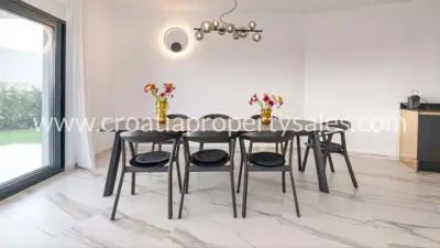Villa 300 m², Split - Meerblick und Pool - 7