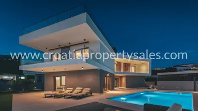 Villa 300 m², Split - Meerblick und Pool - 2