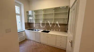 Gewerbefläche 253 m², Donji grad - repräsentative Lage - 10