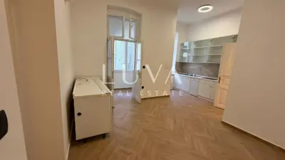 Gewerbefläche 253 m², Donji grad - repräsentative Lage - 14