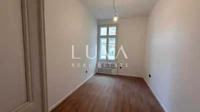 Gewerbefläche 253 m², Donji grad - repräsentative Lage - 21