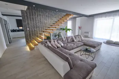 Villa 324 m², Kaštel Stari - pool and panoramic sea view - 12