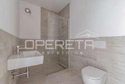 Stan 108 m², Karigador - 300 m od mora i krovna terasa - 6