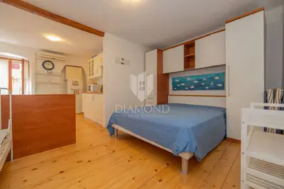 Studio 27 m², Rovinj - prvi red do mora u starom gradu - 12