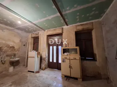 Stone house 200 m², Bale - close to amenities and the sea - 21