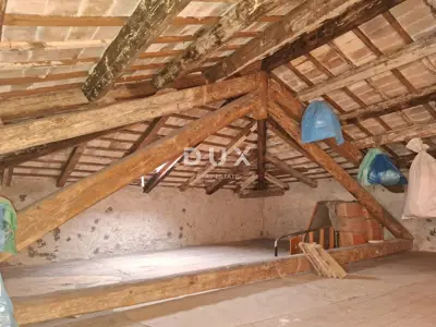 Stone house 200 m², Bale - close to amenities and the sea - 15
