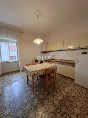 Stone house 200 m², Bale - close to amenities and the sea - 2