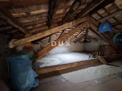 Stone house 200 m², Bale - close to amenities and the sea - 16
