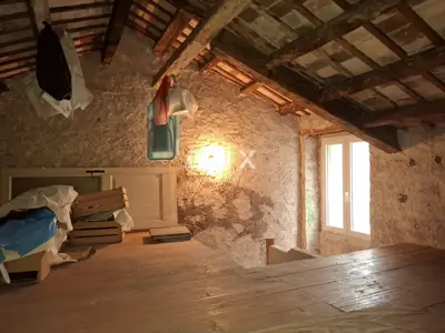 Stone house 200 m², Bale - close to amenities and the sea - 13