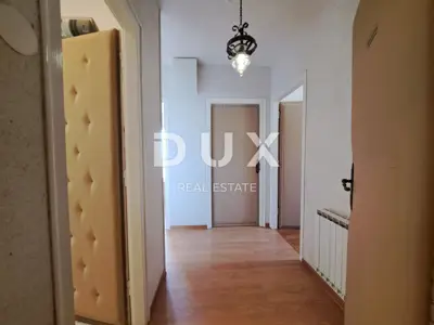 Villa 542 m², Pobri - Meerblick und Grundstück 1.200 m² - 17