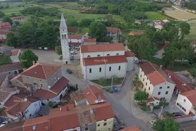 Građevinsko zemljište 851 m², Labinci, ravno i pravilnog oblika