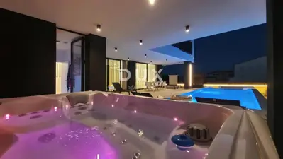 Villa 240 m², Kožino - sea view and pool - 15