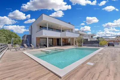 Fažana- Peroj- Wunderschöne Villa mit Pool und Meerblick in der Nähe des Strandes - 2