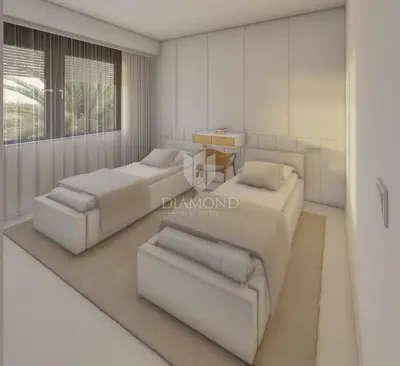Stan 160 m², Zambratija - 150 m od plaže, lift - 19