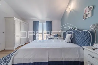 House 145 m², Poreč - quiet neighborhood and sea view - 17