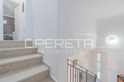 House 145 m², Poreč - quiet neighborhood and sea view - 15