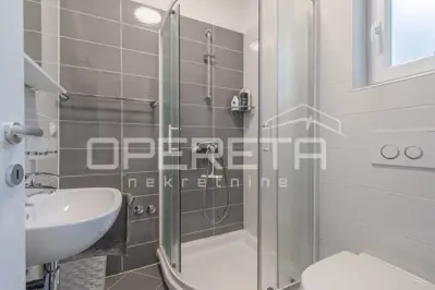 House 145 m², Poreč - quiet neighborhood and sea view - 8